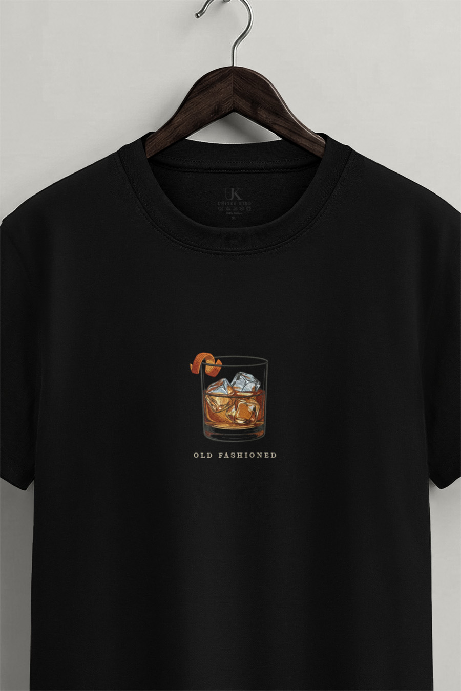 t-shirt-man-a-hanger-front-zoom1-black-5425.jpg