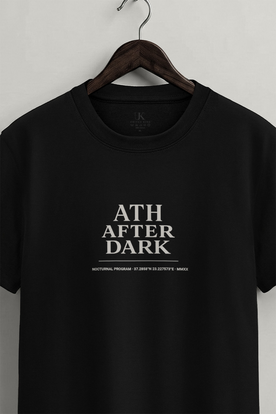 t-shirt-man-a-hanger-front-zoom1-black-5505.jpg