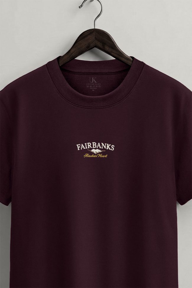 Fairbanks Alaska Heart, T-Shirt Μπλούζα με Σχέδιο σε Μπορντώ Χρώμα