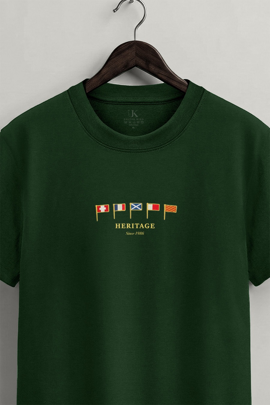 t-shirt-man-a-hanger-front-zoom1-green-5166.jpg