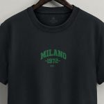Milano 1972, T-Shirt Μπλούζα με Σχέδιο σε Iron Grey Χρώμα
