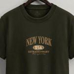 New York Extraordinary, T-Shirt Μπλούζα με Σχέδιο σε Χακί Χρώμα