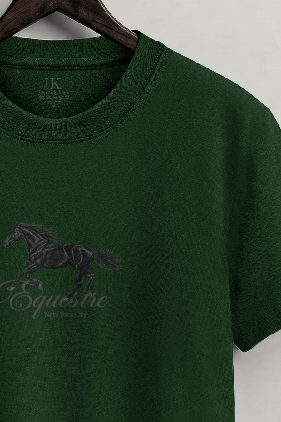 t-shirt-man-a-hanger-front-zoom2-green-5188.jpg