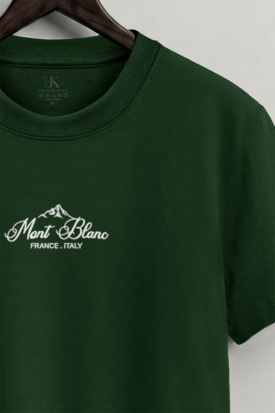 t-shirt-man-a-hanger-front-zoom2-green-5197.jpg