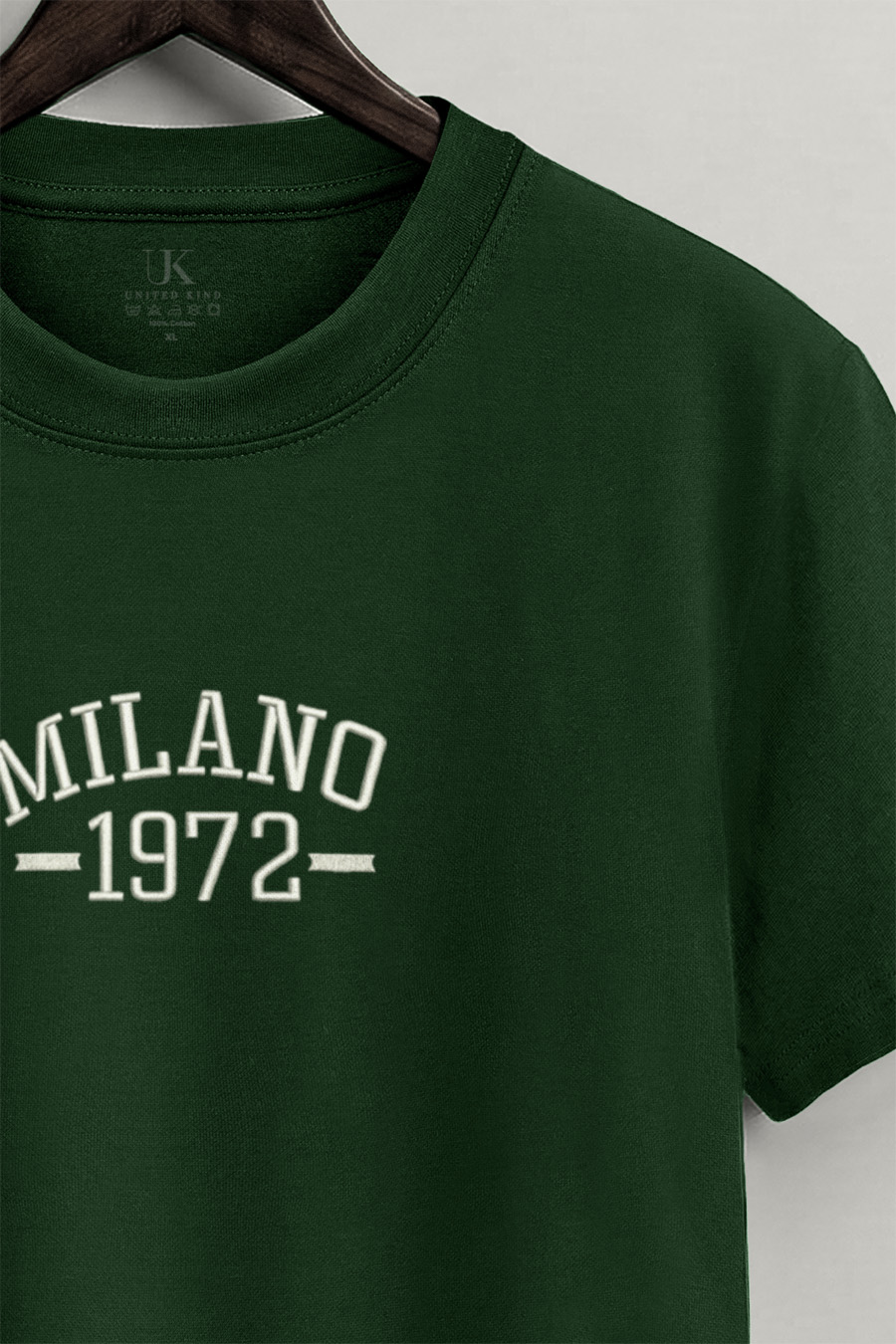 t-shirt-man-a-hanger-front-zoom2-green-5214.jpg