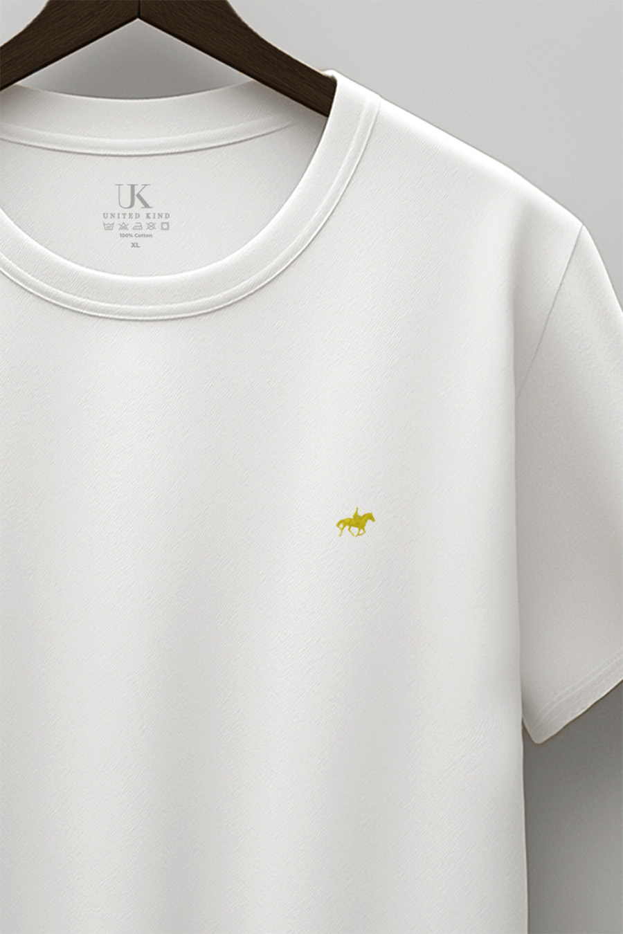 t-shirt-man-a-hanger-front-zoom2-white-5309.jpg