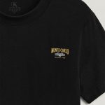 t-shirt-man-a-hanger-front-zoom2-black-5013.jpg