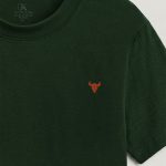 t-shirt-man-a-hanger-front-zoom2-green-5027.jpg