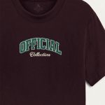 Official Collectiva, T-Shirt Μπλούζα με Σχέδιο σε Μπορντώ Χρώμα