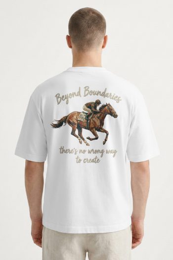 Oversized T-Shirt σε Λευκό Χρώμα με σχέδιο, Beyond Boundaries Rider