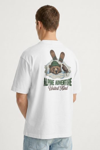 Oversized T-Shirt σε Λευκό Χρώμα με σχέδιο, Alpine Adventure