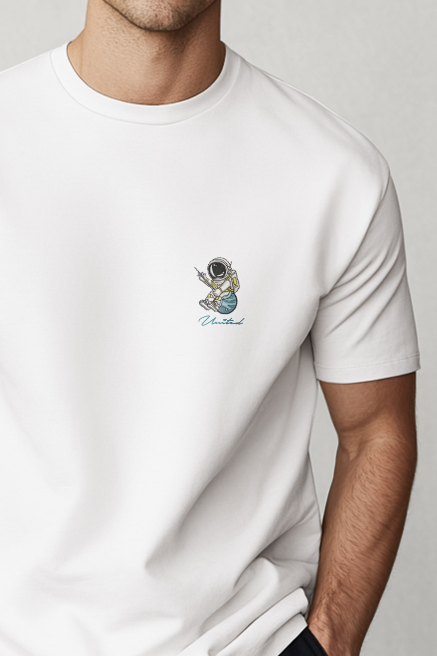 t-shirt-man-a-g9-front-zoom3-white-5650.jpg
