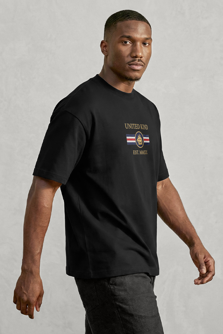 boxy-t-shirt-man-a-g12-front-zoom1-black-5727.jpg