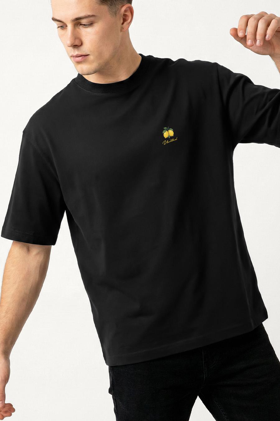 boxy-t-shirt-man-a-g3-front-zoom2-black-5853.jpg