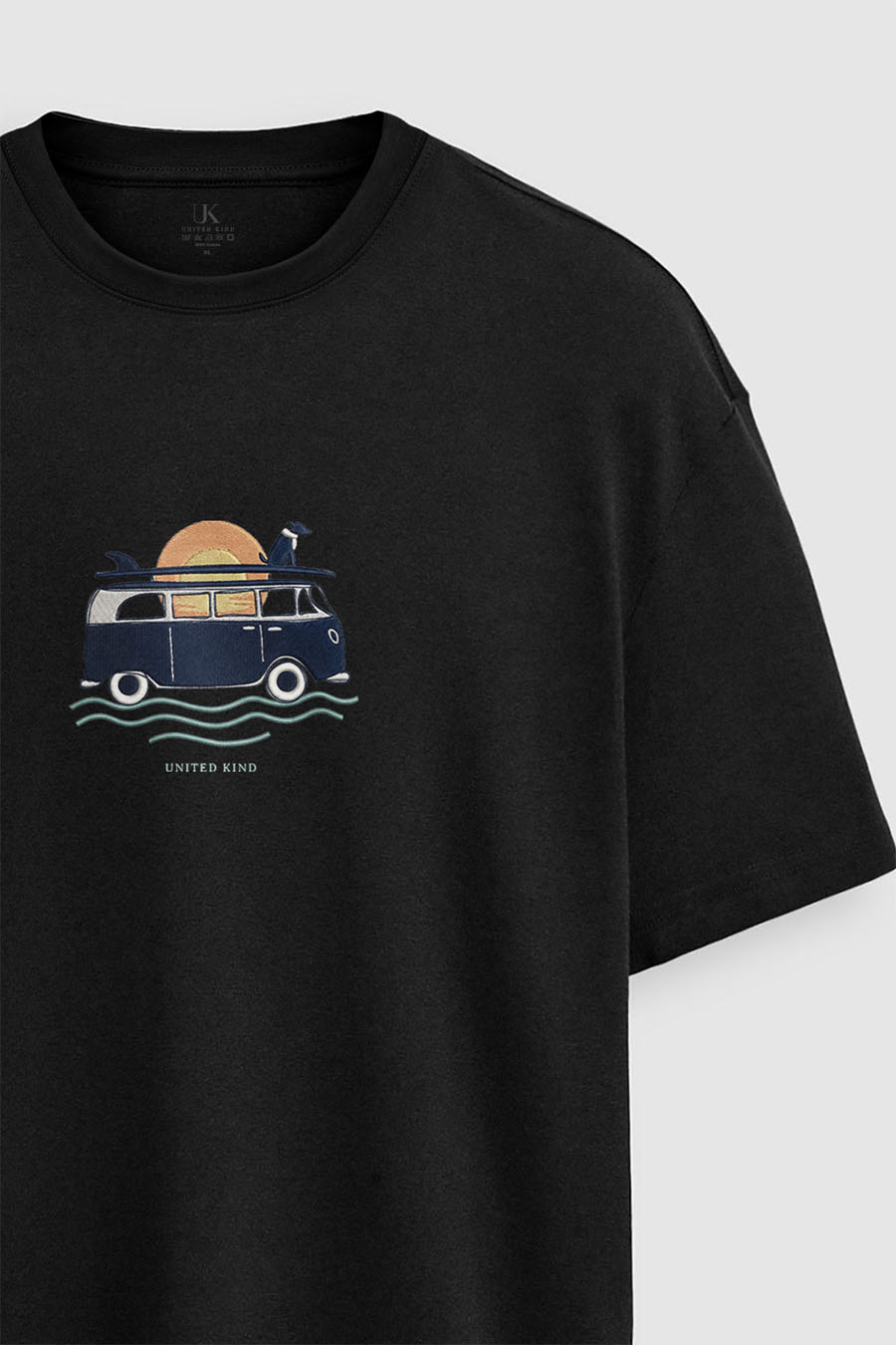 t-shirt-man-a-boxy-front-zoom2-black-5729.jpg