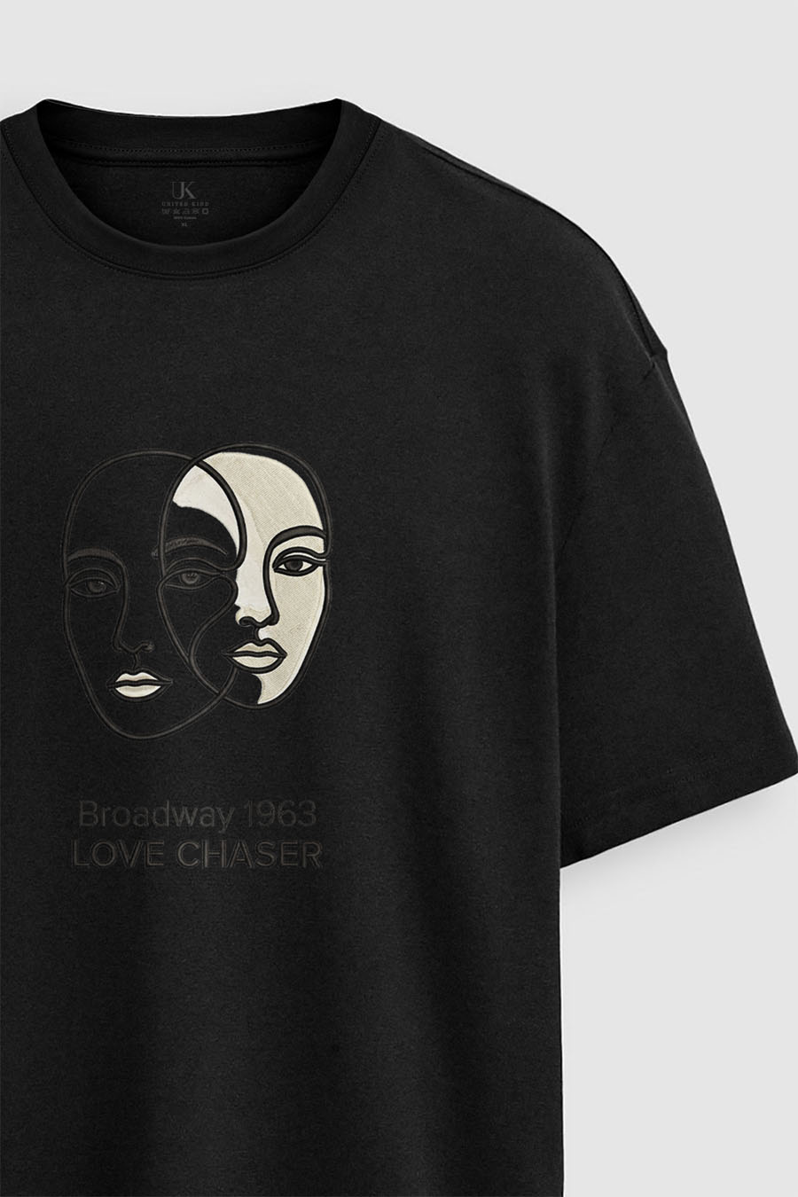 t-shirt-man-a-boxy-front-zoom2-black-5793.jpg