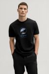 t-shirt-man-a-hanger-front-zoom1-black-5790.jpg