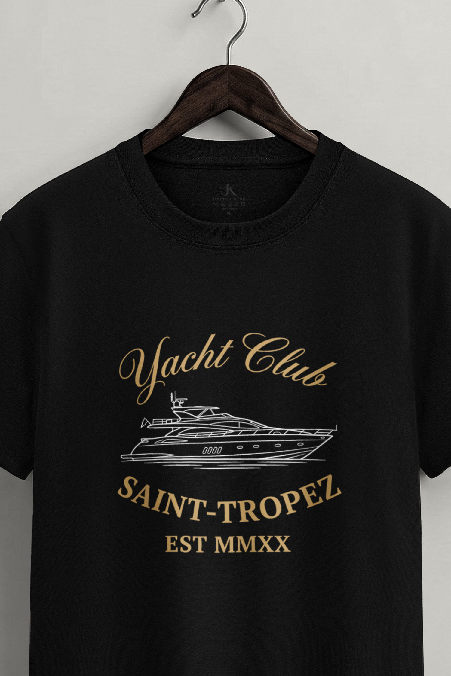 t-shirt-man-a-hanger-front-zoom1-black-5702.jpg