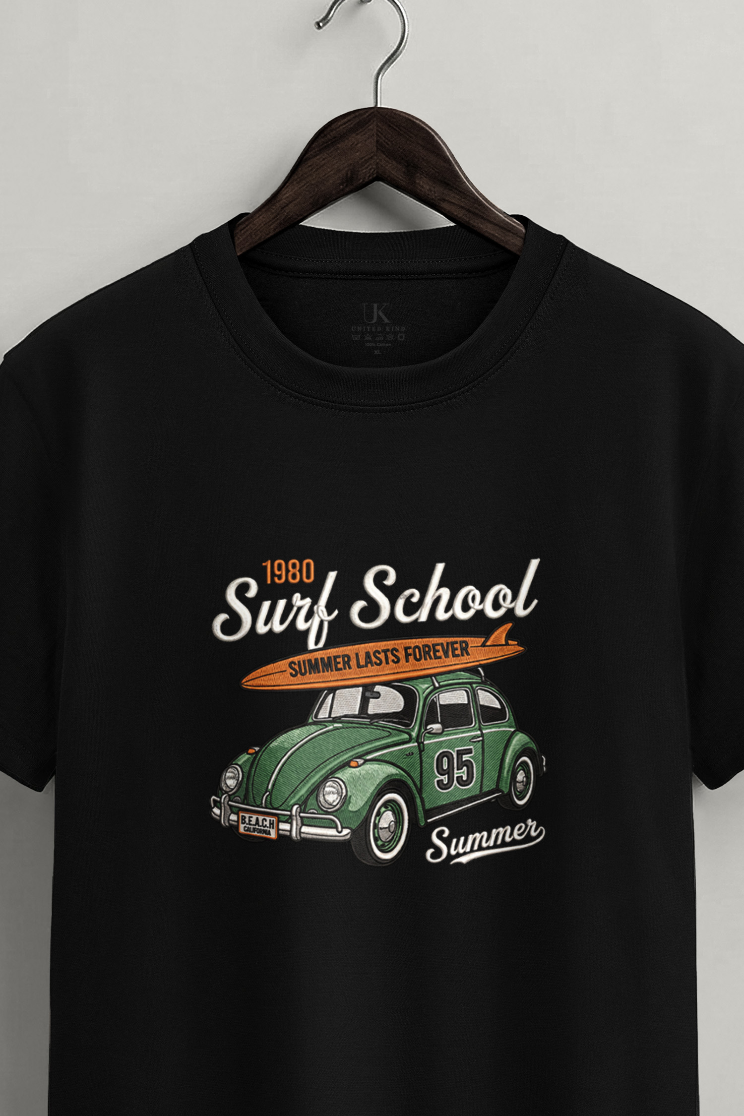 t-shirt-man-a-hanger-front-zoom1-black-5740.jpg