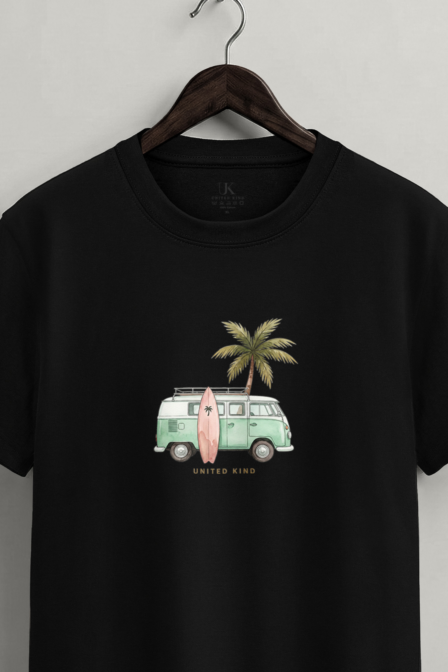 t-shirt-man-a-hanger-front-zoom1-black-5778.jpg
