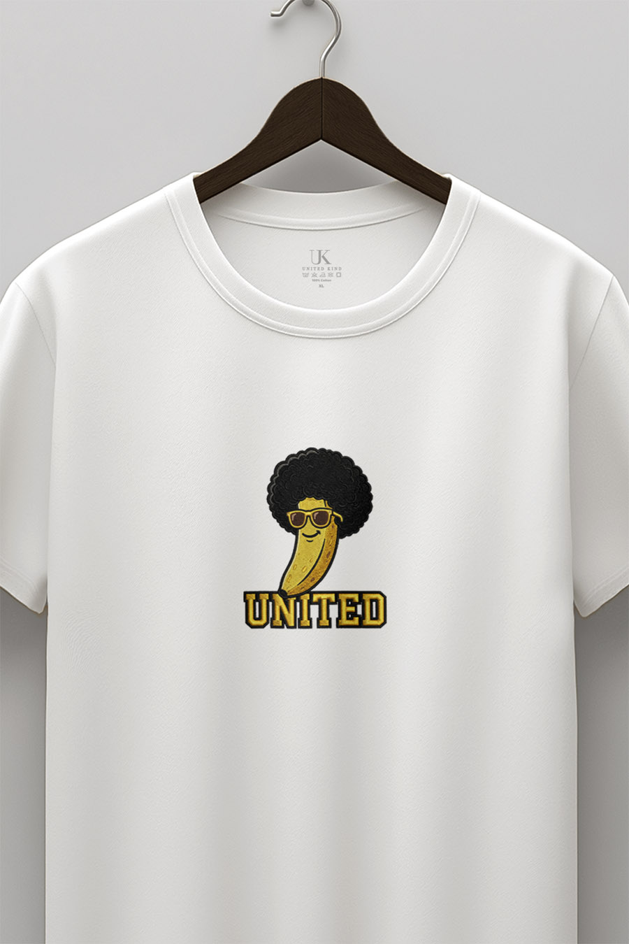 t-shirt-man-a-hanger-front-zoom1-white-5769.jpg