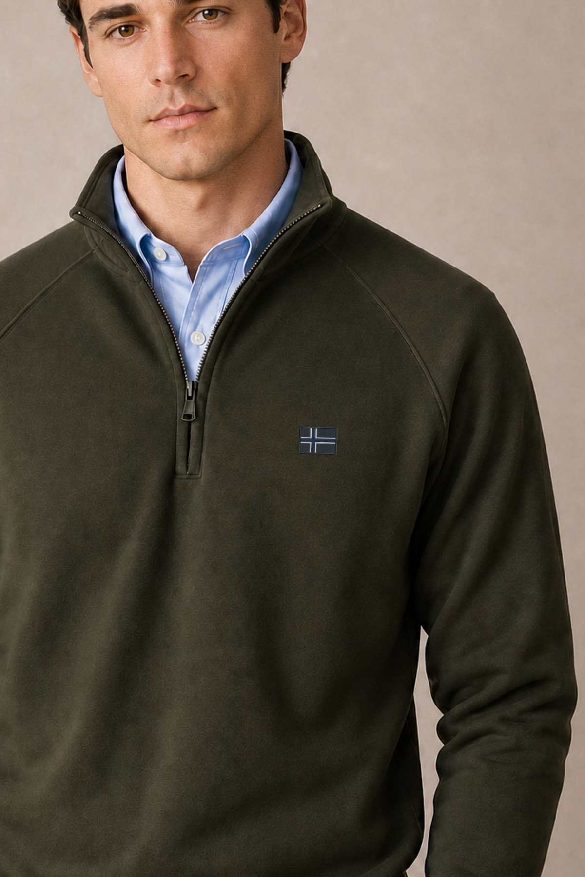 halfzip-man-a-g21-front-zoom2-xaki-6005.jpg