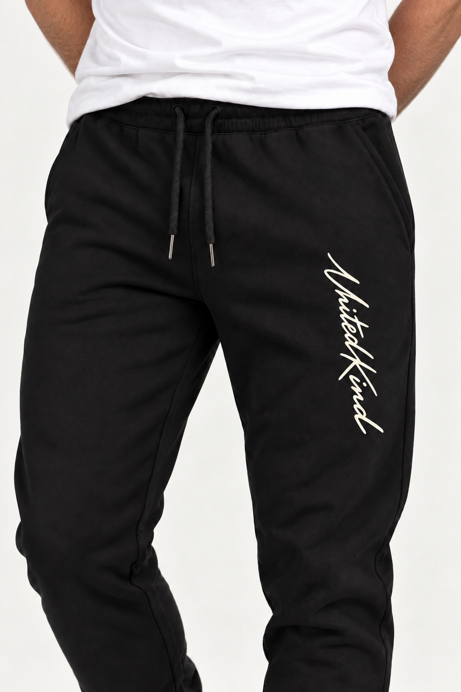 panteloni-jogger-andriko-a-g1-place-1-black-6014.jpg