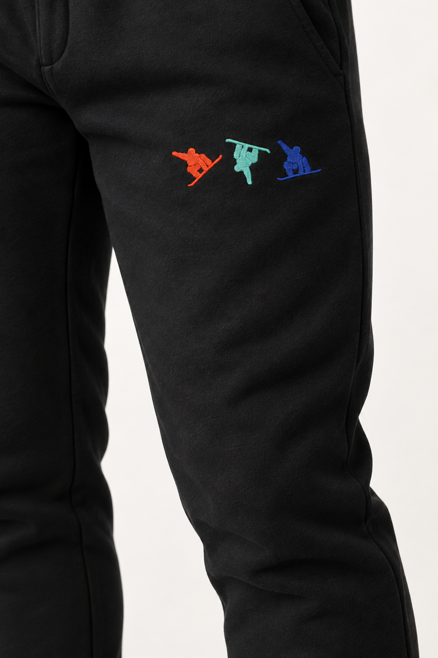 panteloni-jogger-andriko-a-g1-place-5-black-6073.jpg